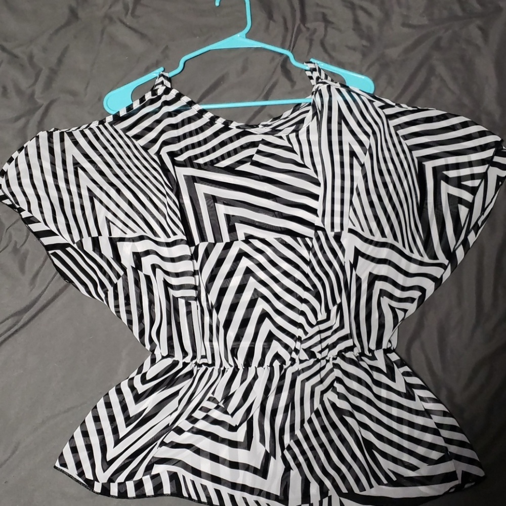 Open shoulder Maurices Top